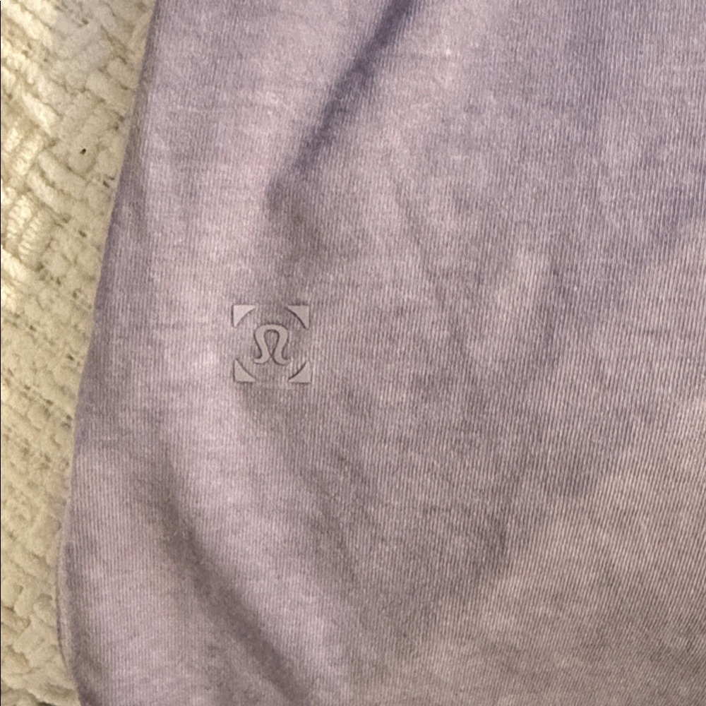 Men’s Lululemon t shirt - Picture 5 of 5
